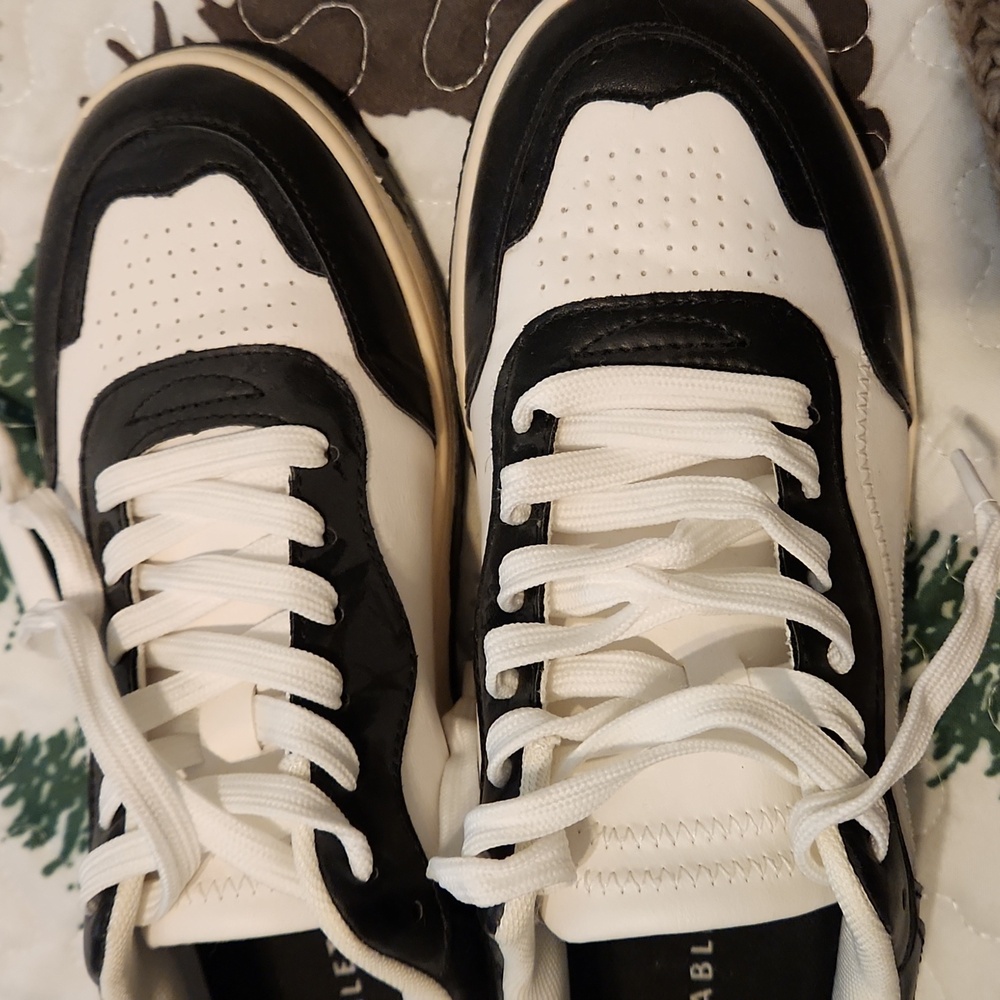 Fabletics Black & White Street Sneaker - Picture 3 of 4